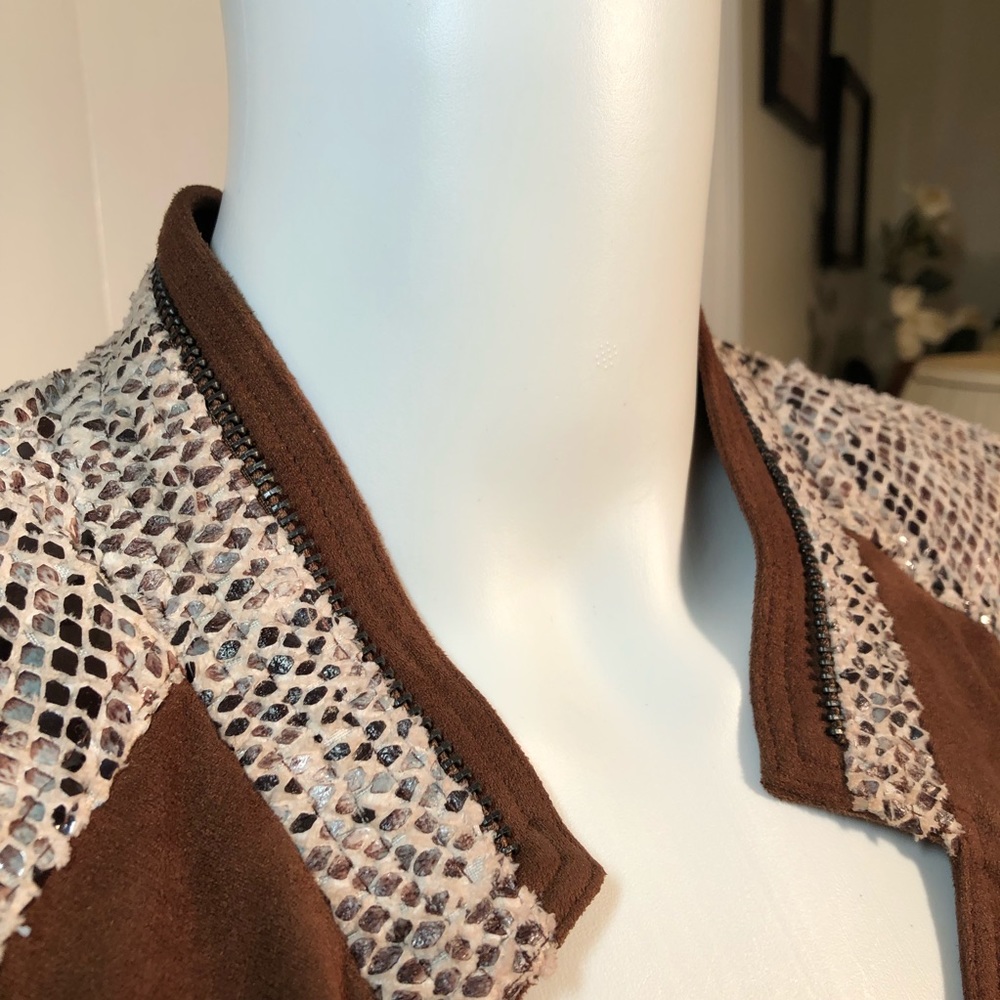 Alberto Makali open front faux suede/snake jackets - Picture 9 of 10